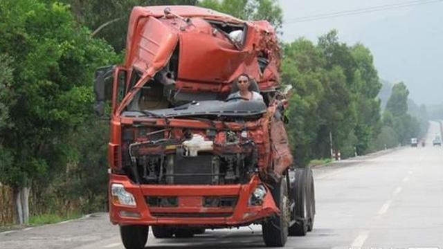 Truck accident injury fatality lawyer Jeremiah Johnson Kansas City Overland Park